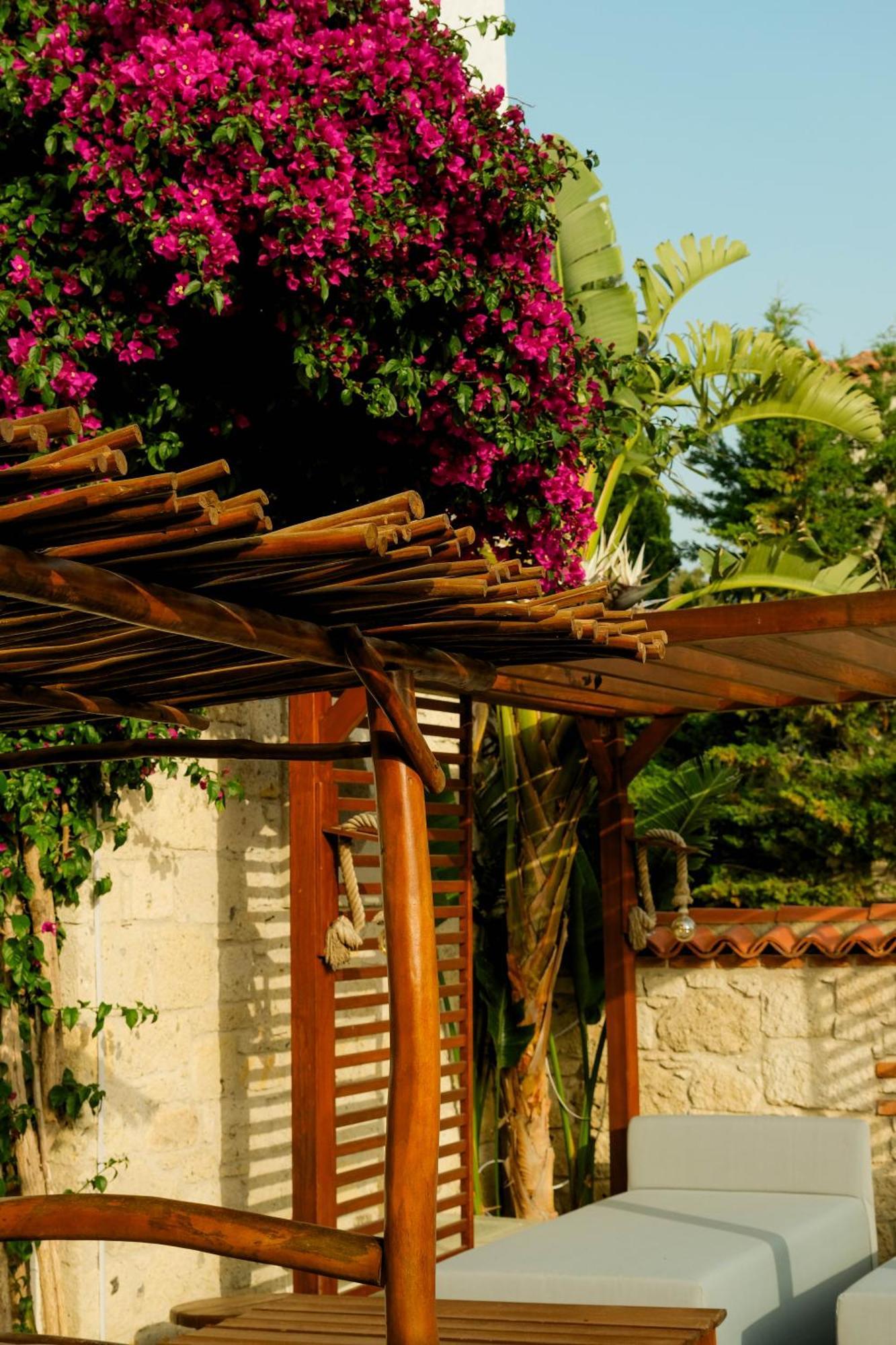 Alacati Limonaia Hotel Bagian luar foto